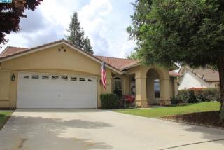 4001 Sue Ave, Visalia, CA 93292-3511