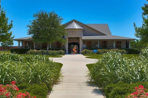 10432 Winding Passage Way, Fort Worth TX  76131-3986 exterior