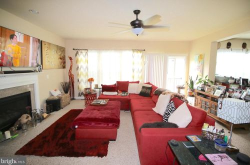 18822 Pier Trail Dr, Triangle VA  22172-2348 exterior