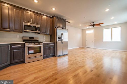 1713 20th St, Philadelphia PA  19145-2040 exterior