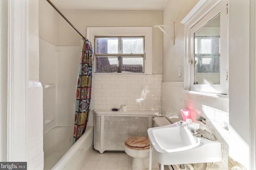 5632 12 St, Philadelphia PA 19141-4102 exterior