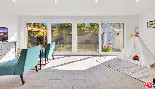 6222 Altura Ave, Glendale CA  91214-2325 exterior