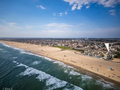 711 Pacific Coast Hwy, Huntington Beach CA  92648-5052 exterior
