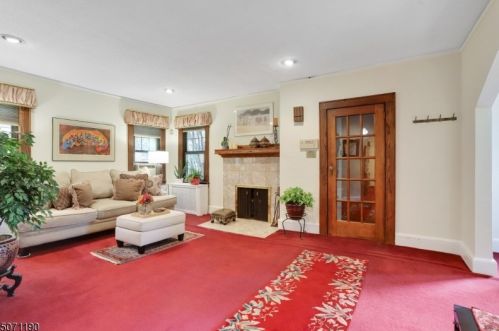 9 Planchet Dr, Montclair, NJ 07042-4901
