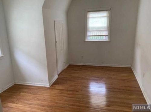 305 Sanford Ave, Newark NJ  07106-1119 exterior