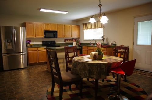 7551 Hedgeoak Ct, Fort Worth TX  76112-4451 exterior