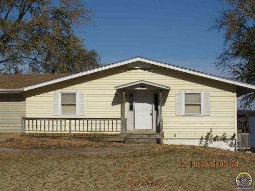 3386 Melody Ln, Vassar, KS 66543-9147