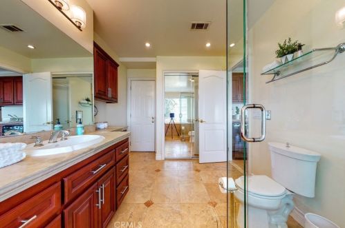 11832 Cir Dr, Whittier CA 90601-2352 exterior