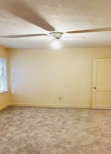 911 Mercer Ave, Albany, GA 31701-2909