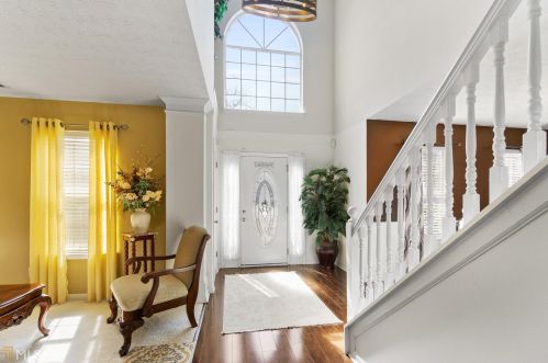 536 Easton Dr, Locust Grove, GA 30248-4562