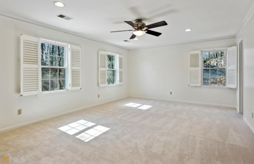 390 Forest Valley Ct, Atlanta GA  30342-2353 exterior