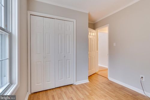 165 Gingerbread Ln, Harpers Ferry WV 25425-5591 exterior