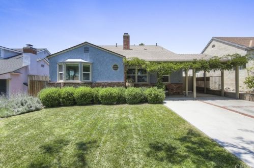 611 Grinnell Dr, Burbank, CA 91501-1717