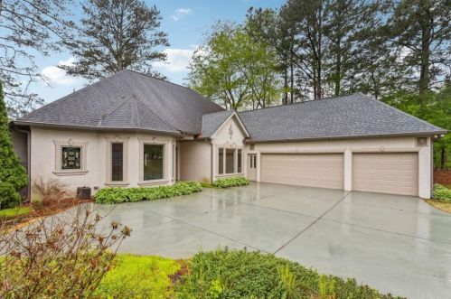 3850 High Green Dr, Marietta, GA 30068-2573
