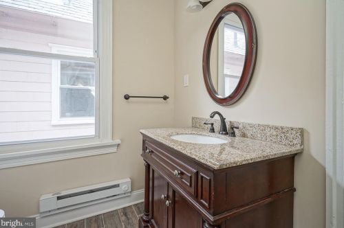 114 Ctr St, Camden NJ  08109-2201 exterior