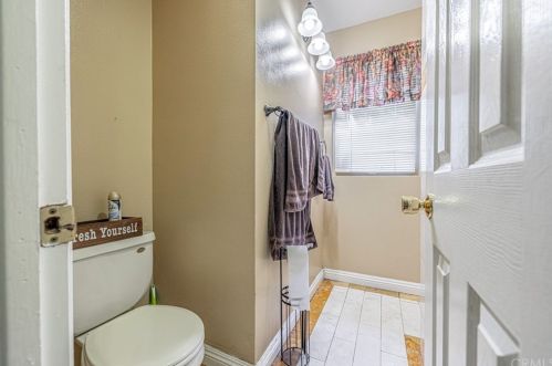 2126 Standard Ave, Santa Ana CA 92707-3035 exterior