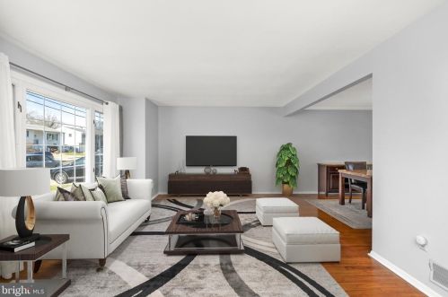 46 Copperfield Dr, Trenton NJ  08610-2031 exterior