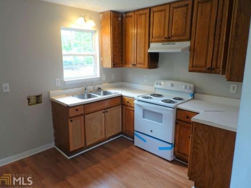 19 Calhoun St, Newnan GA  30263-2525 exterior