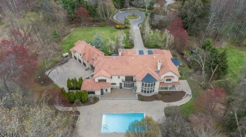 4 Apple Ridge Rd, Upper Saddle River, NJ 07458-2816