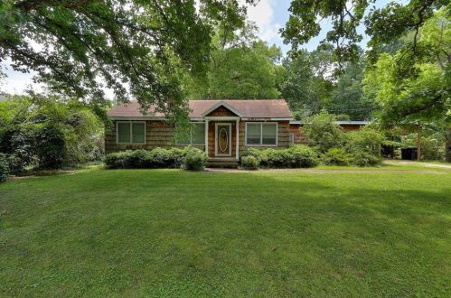 5002 Timber Ridge Rd, Marietta, GA 30068-1533