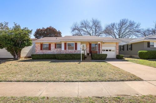 4606 Lawler Rd, Garland, TX 75042-4500