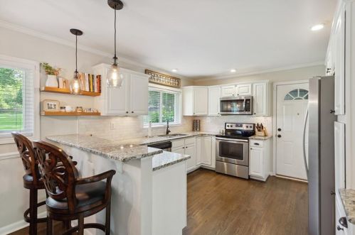 151 Hardeman Rd, Atlanta GA  30342-2531 exterior