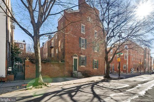 1247 Lombard St, Philadelphia, PA 19147-1132