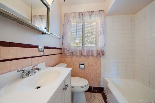 4511 Galapago St, Englewood CO 80110-5628 exterior