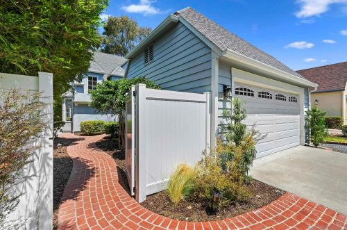 4415 Dorchester Pl, Carlsbad, CA 92010-2877
