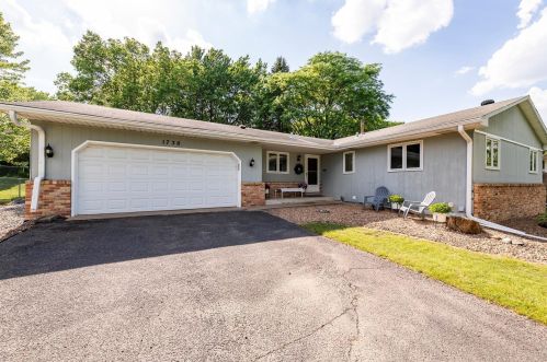 1738 18th Ave, Saint Paul MN  55112-5409 exterior