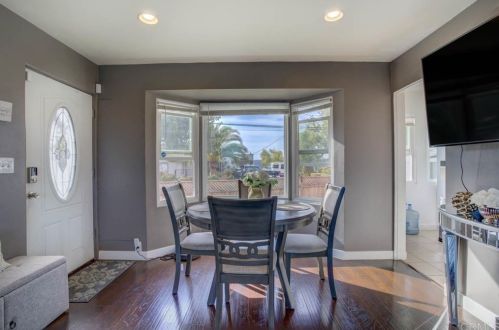 11761 Walnut Rd, Lakeside, CA 92040-5624