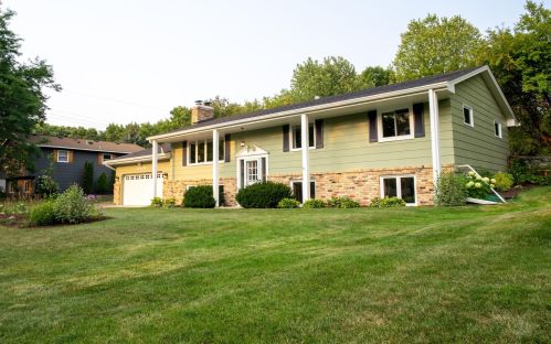 10409 Nesbitt Ave, Minneapolis, MN 55437-2712