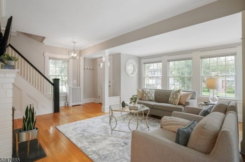 44 Minton Ave, Chatham Township, NJ 07928-2741