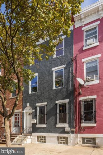 2237 Hancock St, Philadelphia PA  19133-3718 exterior