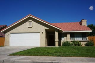958 Roosevelt St, Ridgecrest, CA 93555-5524