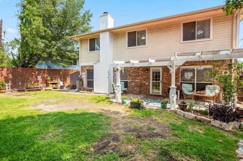 8400 Ruthette Dr, Fort Worth TX  76182-3630 exterior