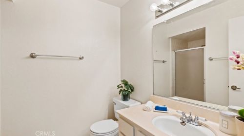 844 Daffodil Dr, Riverside CA  92507-6372 exterior