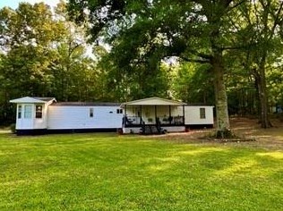 1011 Aqua Ln, Madison, GA 30650-5300