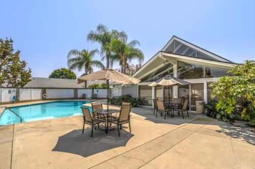 2030 Santa Clara Ave, Santa Ana CA  92705-7860 exterior