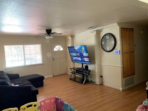 1513 Iris Ave, Rialto, CA 92376-3231