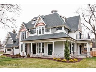 430 Fuller Rd, Oak Brook, IL 60521-3628