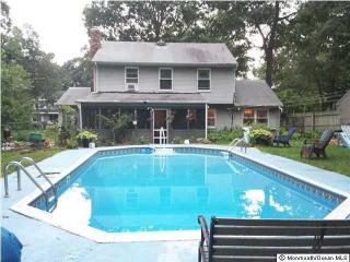 2348 Holly Hill Rd, Lakehurst, NJ 08759-6118