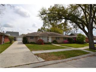 2321 Metairie Ct, Metairie, LA 70001-2126