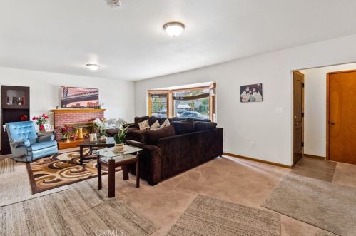 732 Date St, Montebello, CA 90640-6133