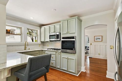 2836 Hosea L Williams Dr, Atlanta GA  30317-3003 exterior