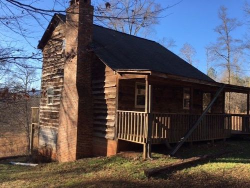 180 Washington Dr, Campobello, SC 29322-8445