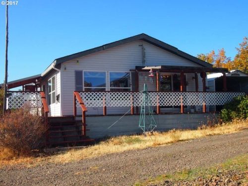 76826 Highway 216, Maupin OR  97037-9127 exterior