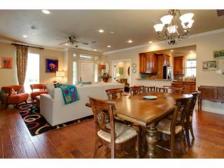 4916 Ridglea Hills Ct, Fort Worth TX  76116-9195 exterior