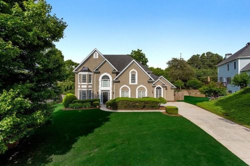 3840 Stonebriar Ct, Duluth, GA 30097-2239