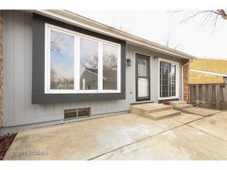 334 Elmwood Ln, Hanover Park, IL 60108-2118